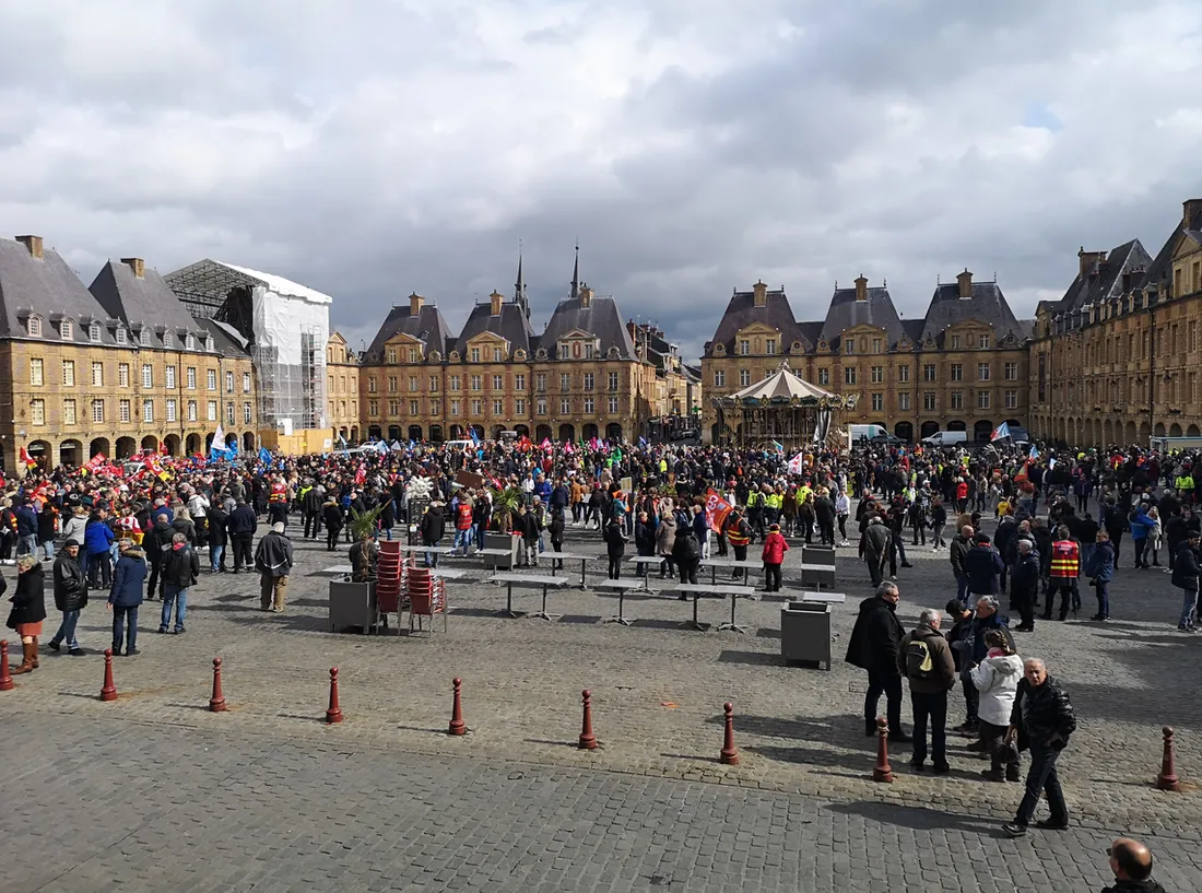 Manif retraites place ducale
