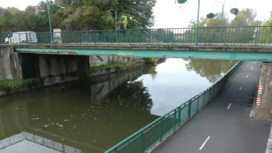 Pont d'Attigny
