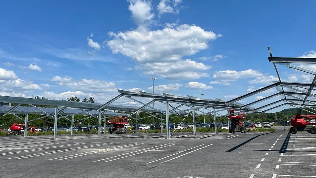 ombrière Stellantis 1