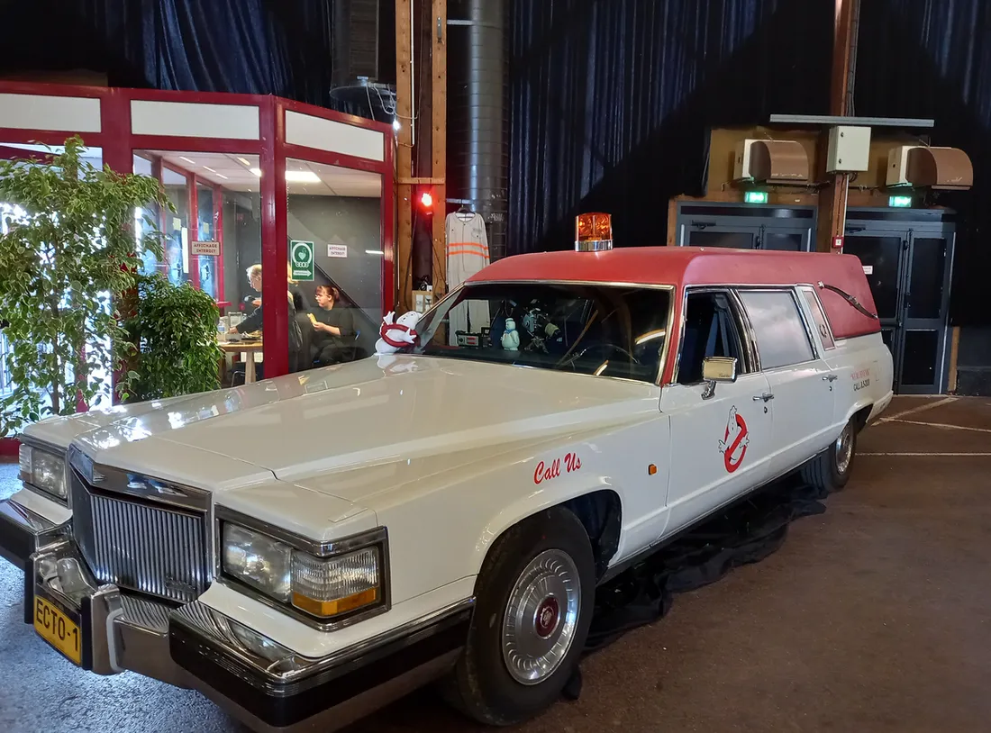 voiture ghostbuster salon paranormal