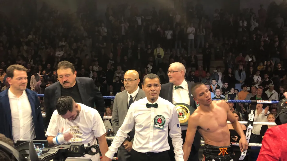 Combat de Yoni Valverde