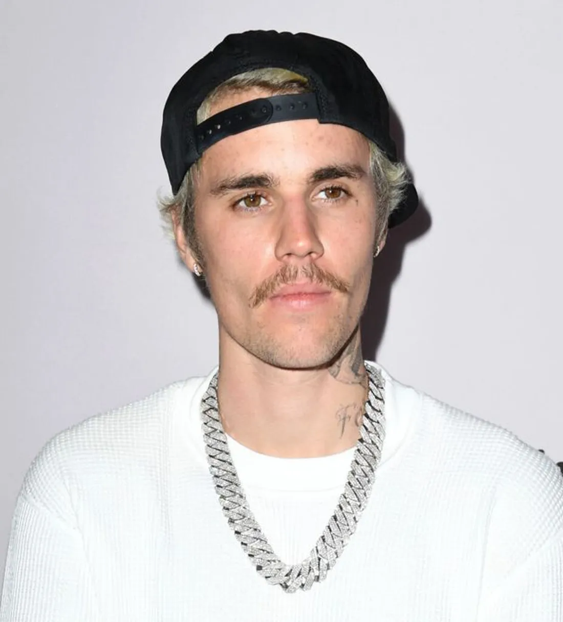Justin Bieber s'offre une remix de "Peaches" avec Ludacris Usher et Snoop Dogg