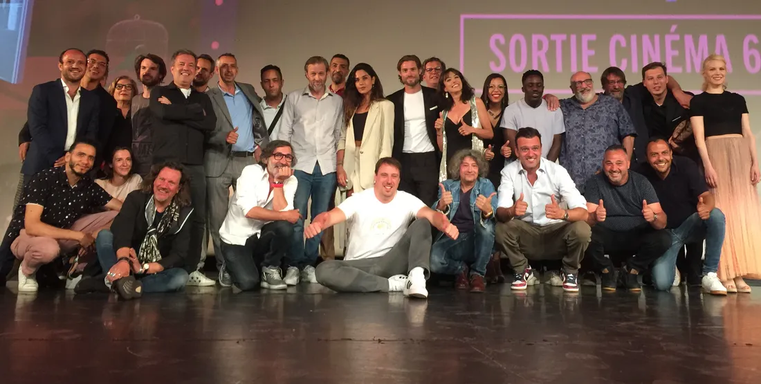 ÉQUIPES DU FILM MUSIC HOLE 