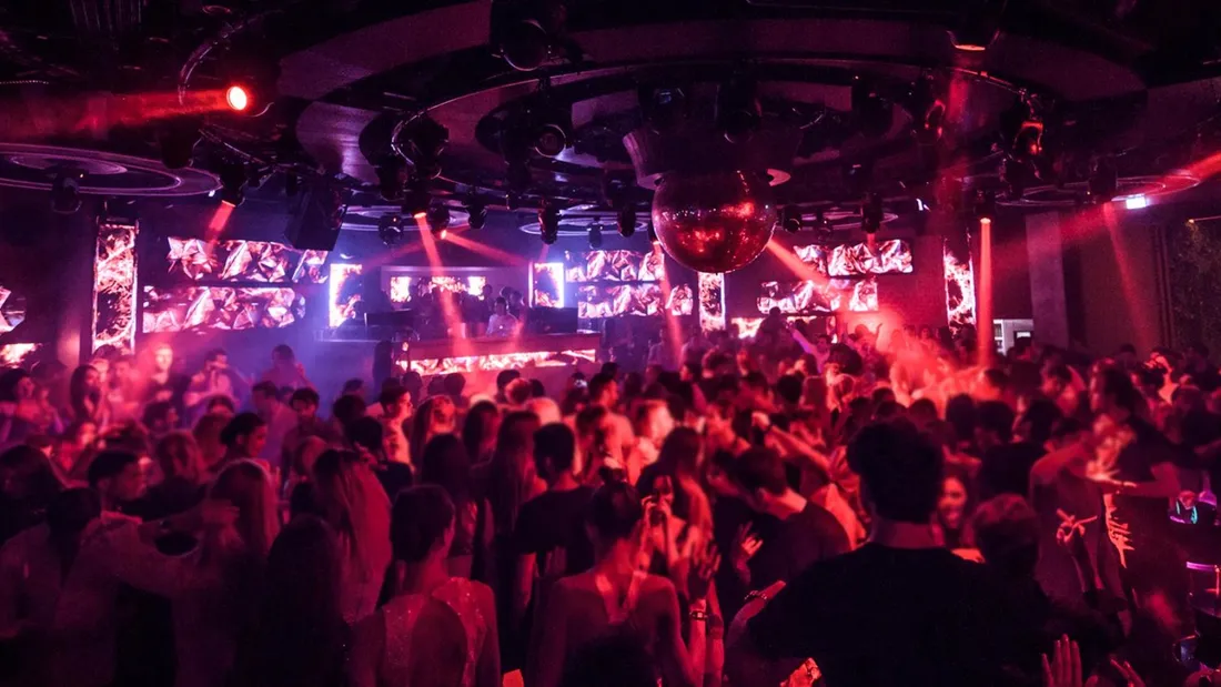 La réouverture des boîtes de nuit confirmée pour cet été...mais avec des conditions strictes