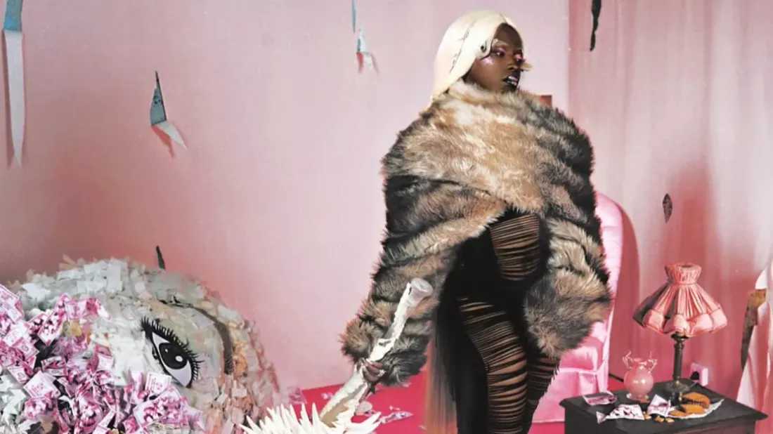 Theodora dévoile 'Mega BBL', une réédition explosive avec Jul, Luidji et Chilly Gonzales