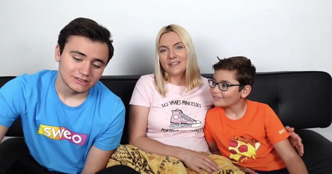 Swan & Néo sur YouTube: leurs parents condamnés pour escroquerie