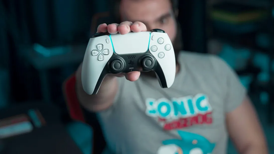 2 naissance révolutionnaire grâce à un robot et une manette de PS5 ! (VIDÉO)