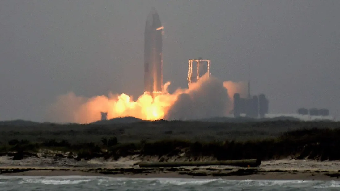 Starship : pourquoi la plus grande fusée au monde a explosé en plein vol ? 