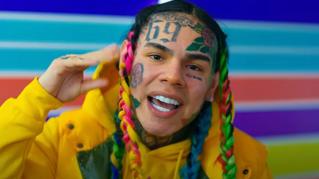 6ix9ine viré d'un bar après une tentative de vol