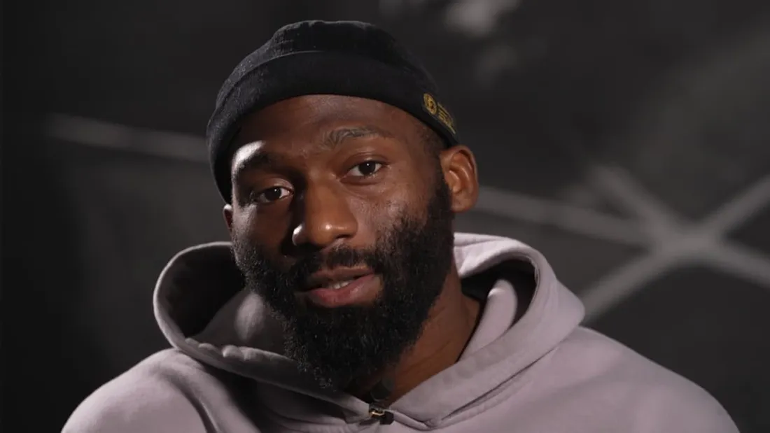 Cédric Doumbé critique les femmes allant voir un gynécologue masculin, le toile le détruit ! [VIDÉO]