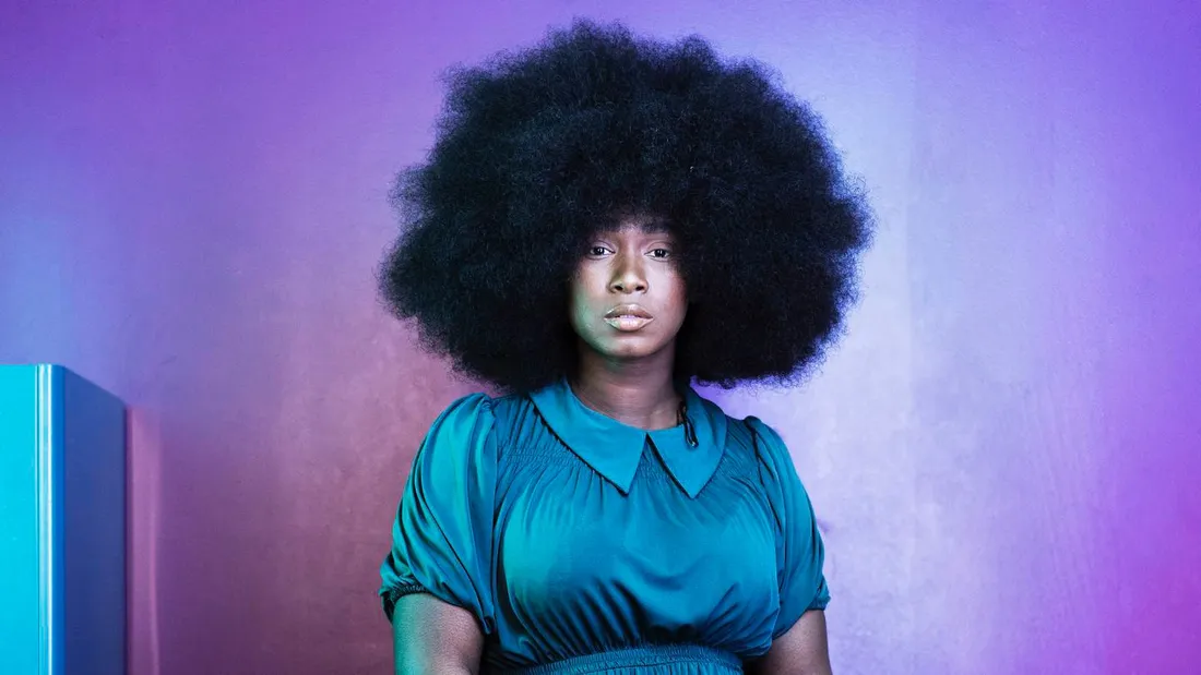 Assa Traoré, ambassadrice de la nouvelle collection Louboutin contre le racisme