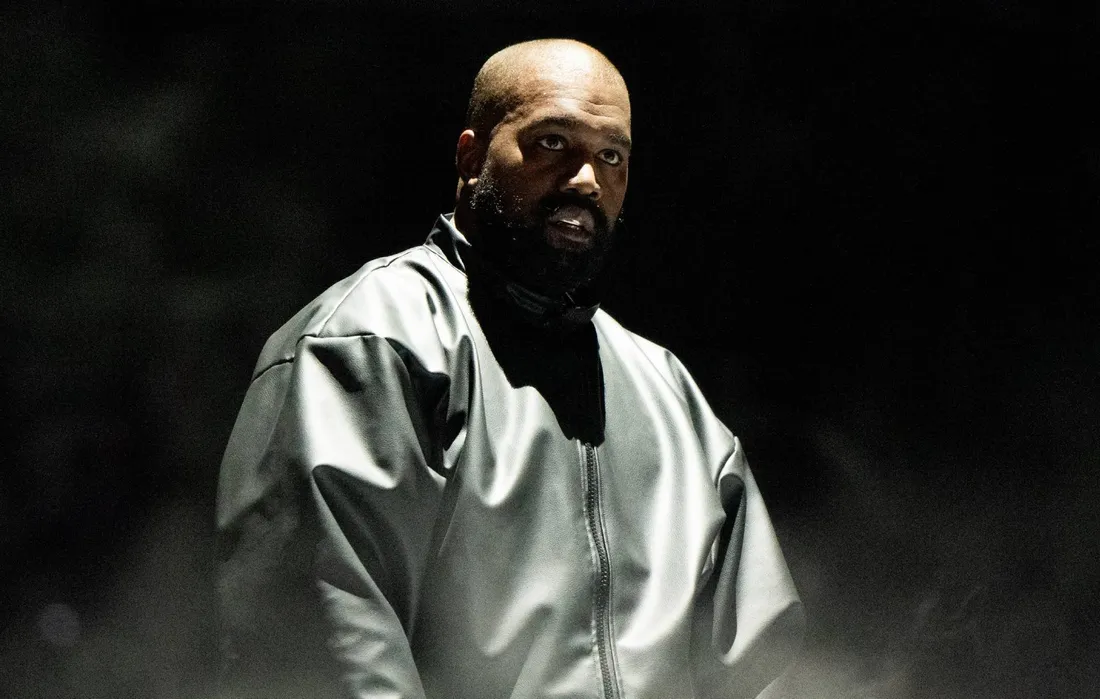 Kanye West suscite l'excitation avec un visuel énigmatique pour « Bully »