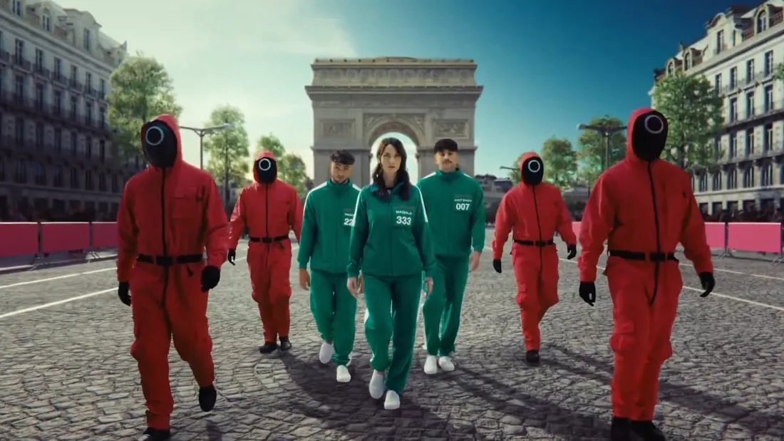 Inoxtag, Maghla et Just Riadh animent un '1, 2, 3 soleil' géant sur les Champs-Élysées