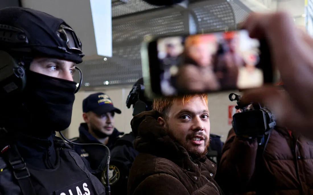 Fuite sur le web : des images de Koba LaD et Mohamed Amra en détention révélées