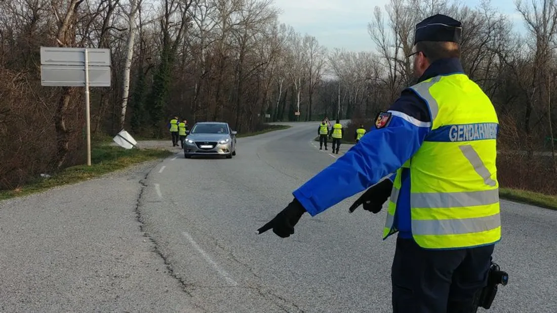 Yvelines : après un refus d'obtempérer la Bac retrouve 130 kilos de cannabis dans le véhicule 