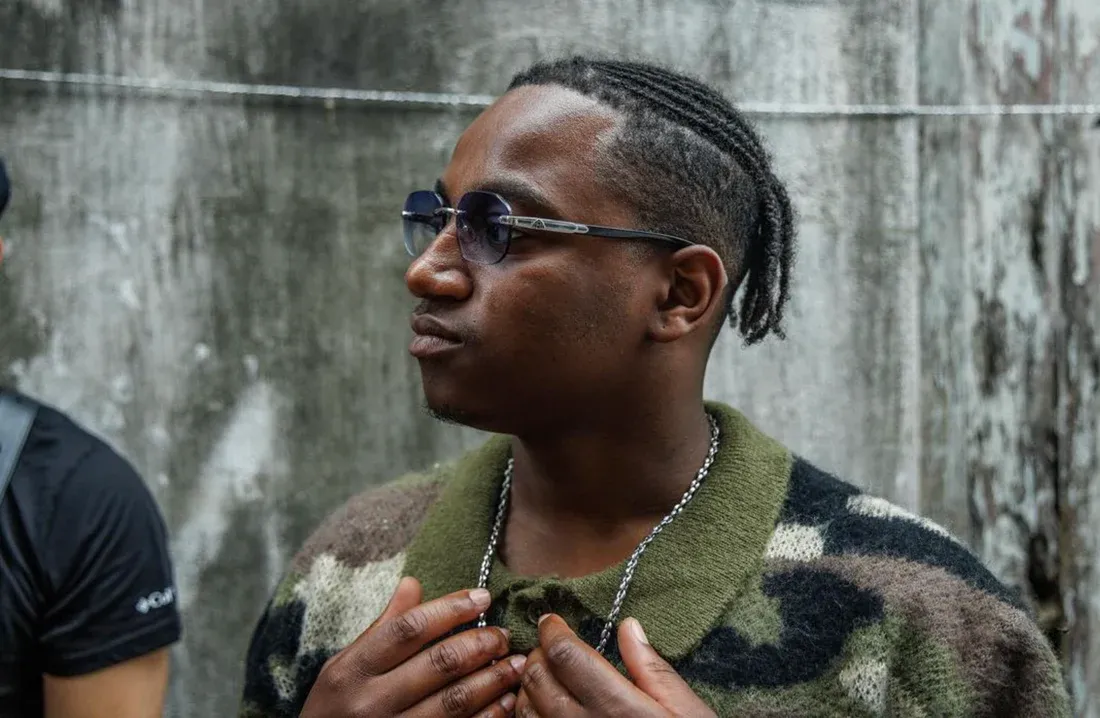 Bouss obtient le précieux disque d'or avec son album " Et si j’échoue ? "