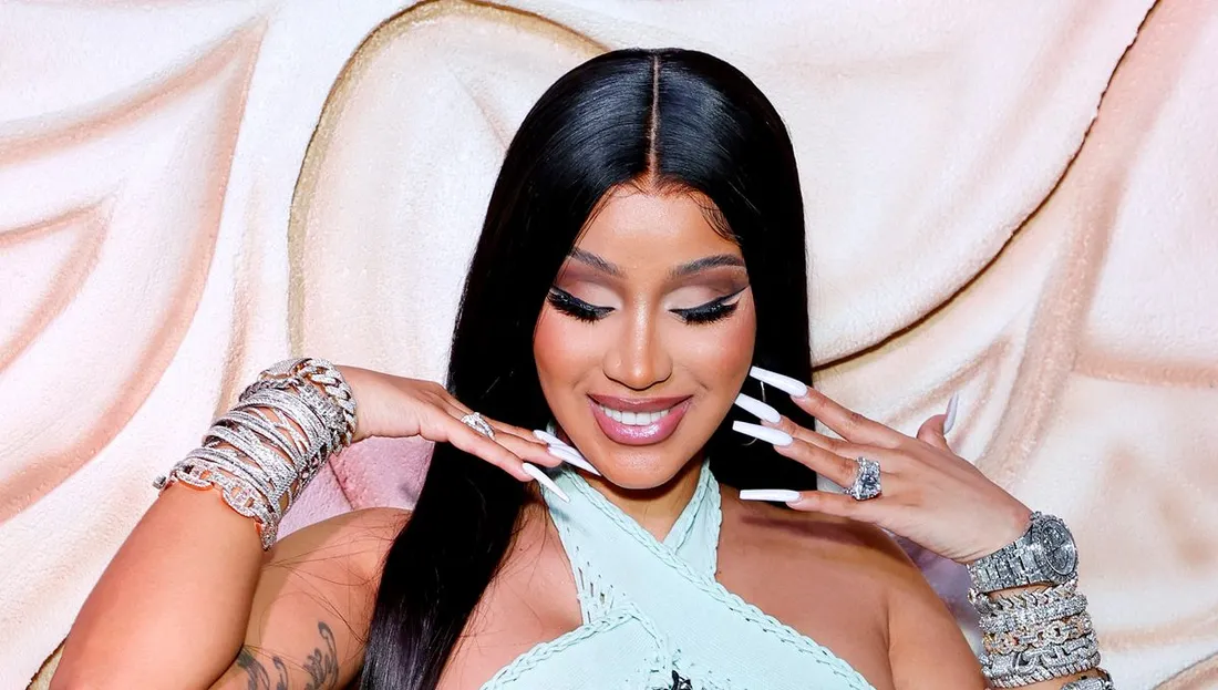 Cardi B dévoile la sortie de son nouvel album