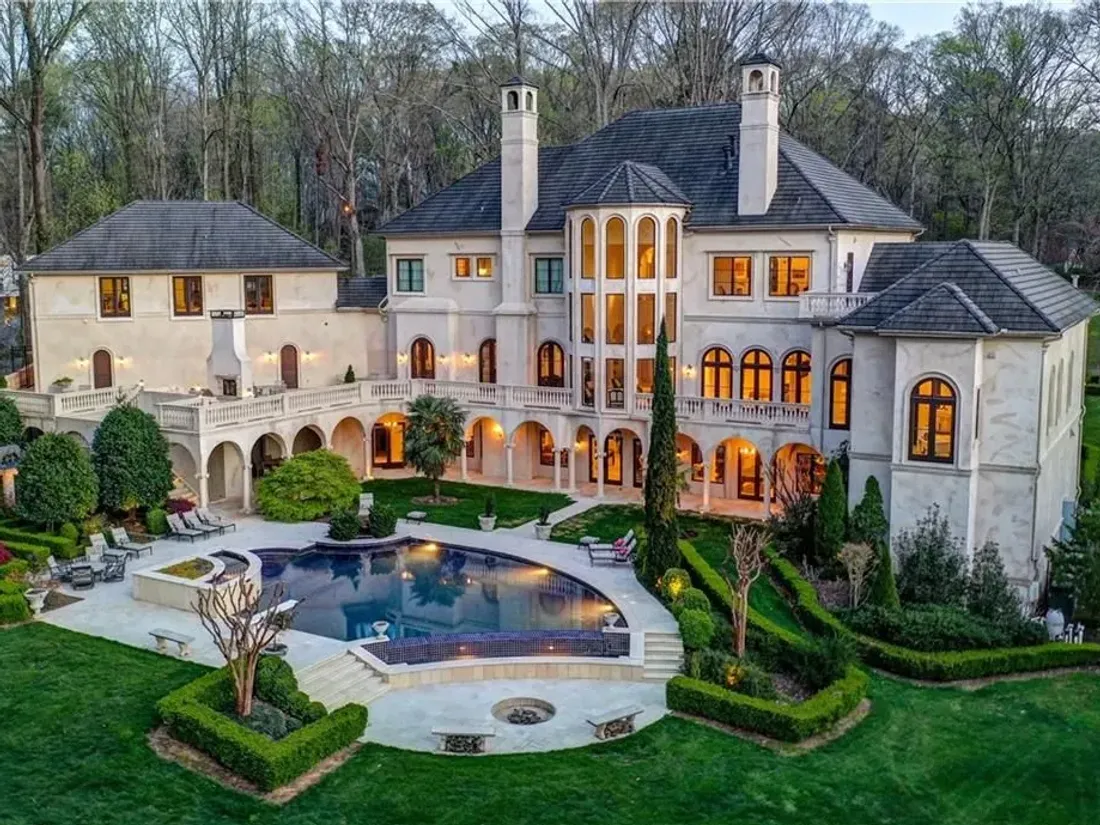 Cardi B et Offset manoir à Beverly Hills