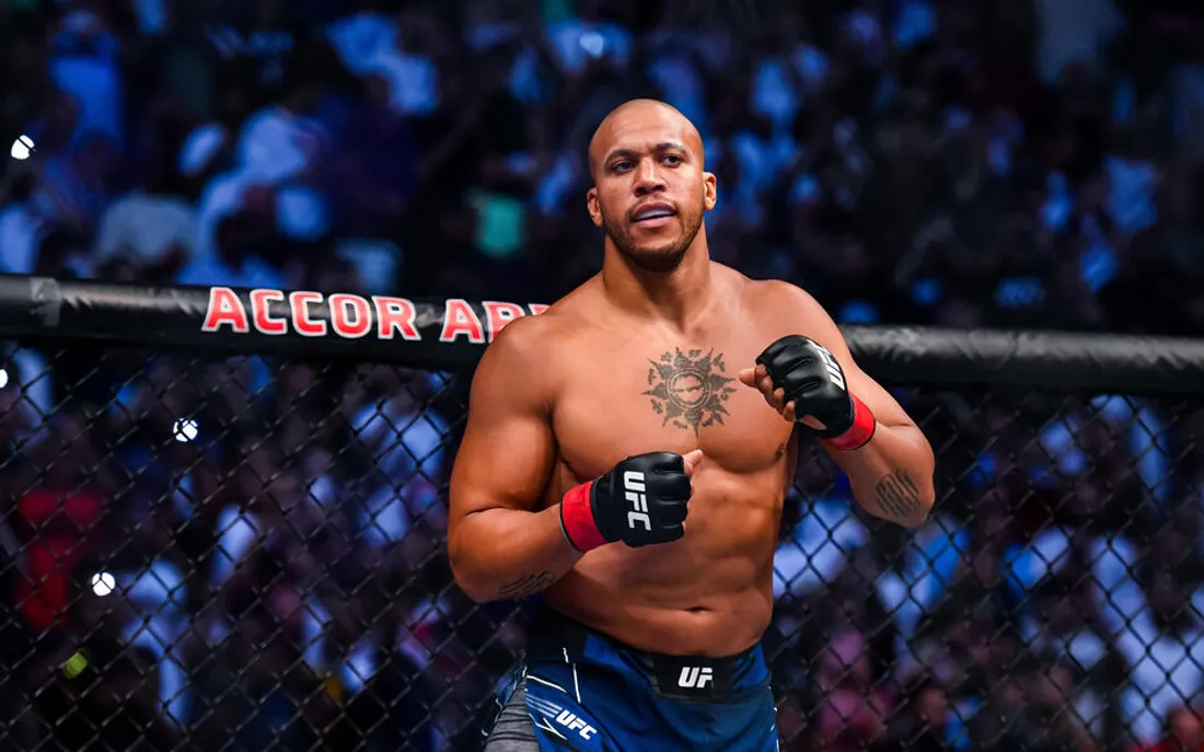 Ciryl Gane en vedette pour l'UFC Paris 3 en septembre ?