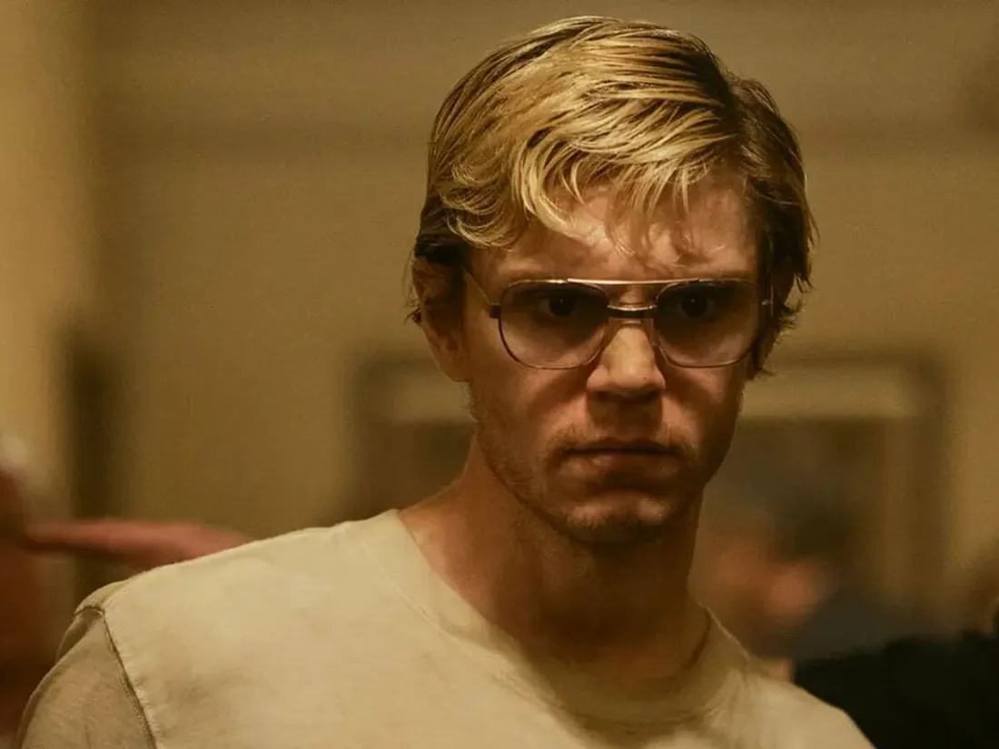 Après « Dahmer » Netflix revient avec une nouvelle série centrée sur des tueurs en série )