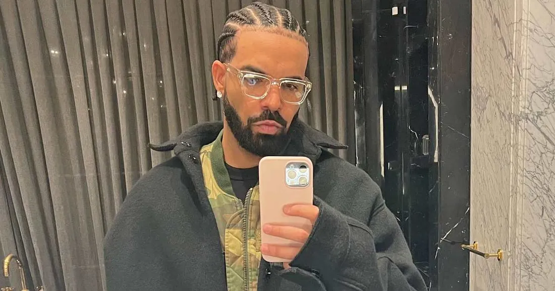 Drake veut financer les frais de scolarité de 7 fans présents à son concert !