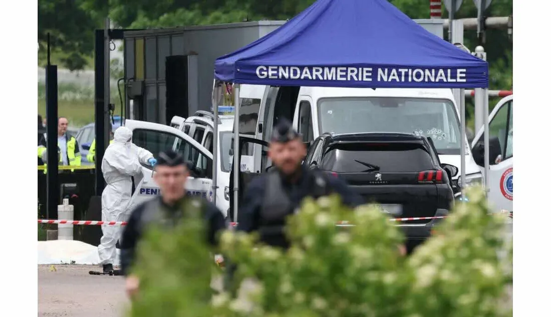 Découvrez les images de l'évasion spectaculaire du prisonnier, qui a fait 2 morts dans l'Eure