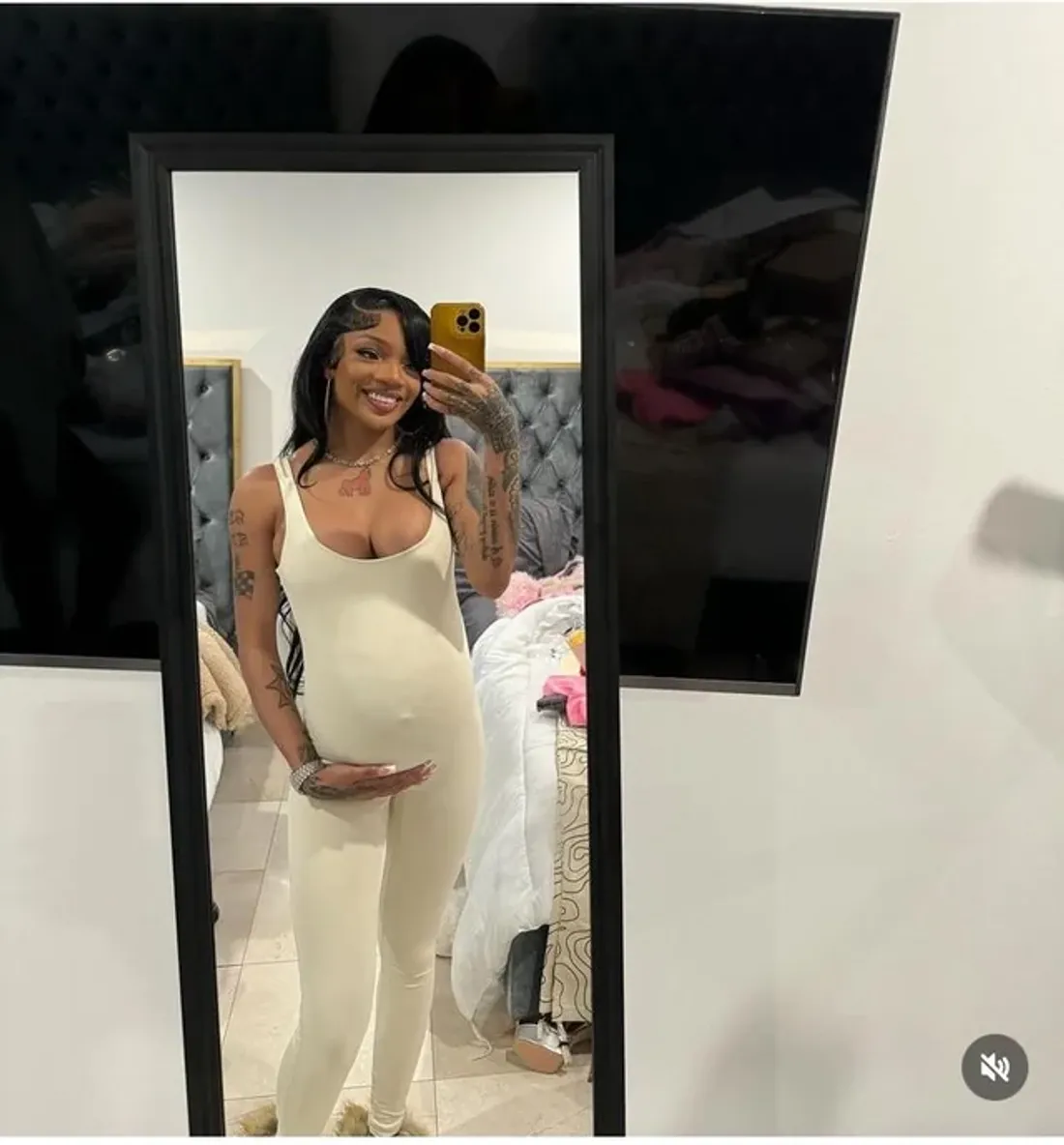 GloRilla enceinte : la star surprend ses fans avec son baby bump