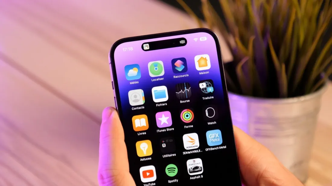 Le nouveau projet d'Apple : un iPhone plus premium que jamais pour relancer les ventes ?