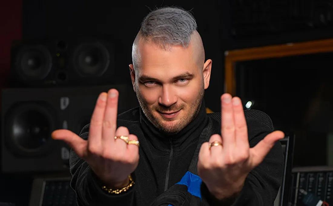 Jul célèbre 10 ans de musique avec 'Décennie' et dévoile la tracklist