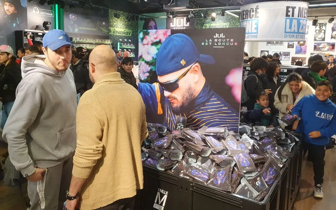 Jul et son album « La route est longue » atteignent le disque de platine !