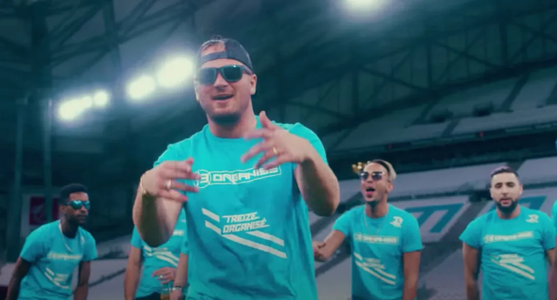 Kofs dévoile les coulisses du hit 'Bande Organisée' et son nouvel album 'Après Minuit'