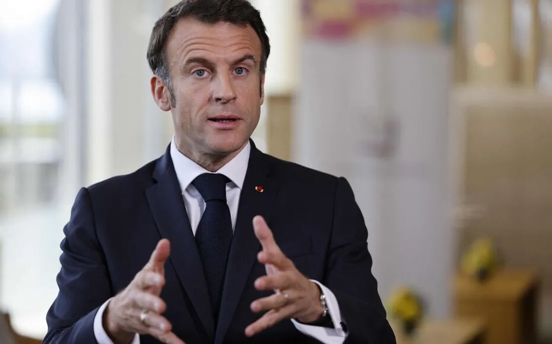 Macron alerte sur le risque de conflit civil lié aux propositions des partis extrêmes