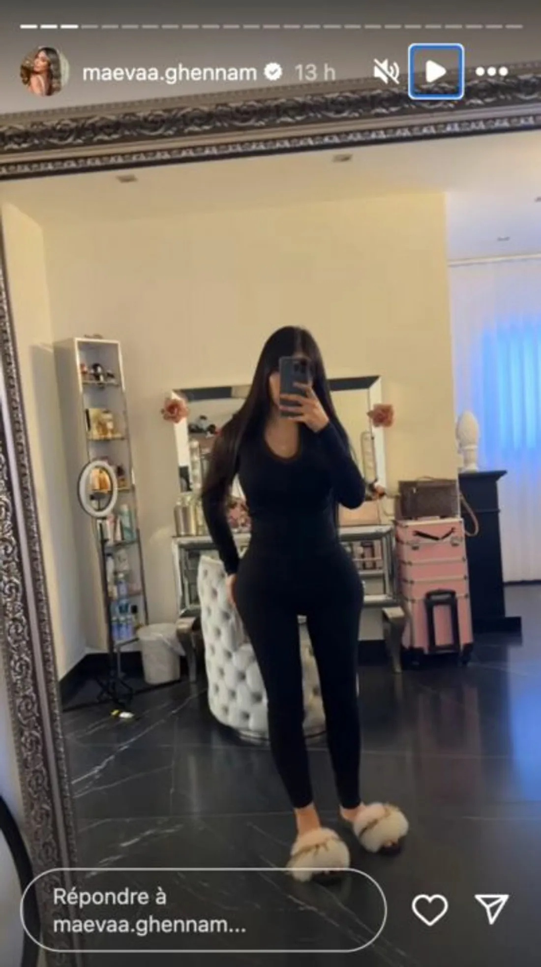 Maeva Ghennam silouhette