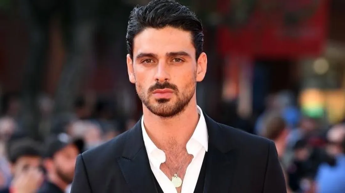 Michele Moronne en couple avec un homme ? "Je n'ai pas fait mon coming out"