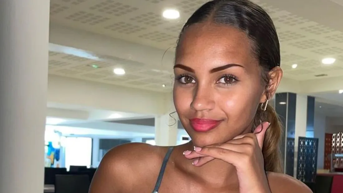  Indira Ampiot (Miss France 2023) découvre et pose avec la nouvelle Miss Réunion !