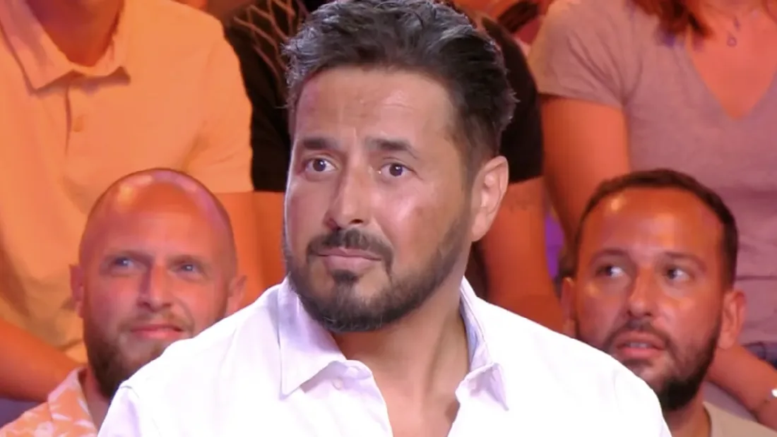 Moundir révèle son salaire, fait face au racisme en ligne, et dévoile sa métamorphose capillaire