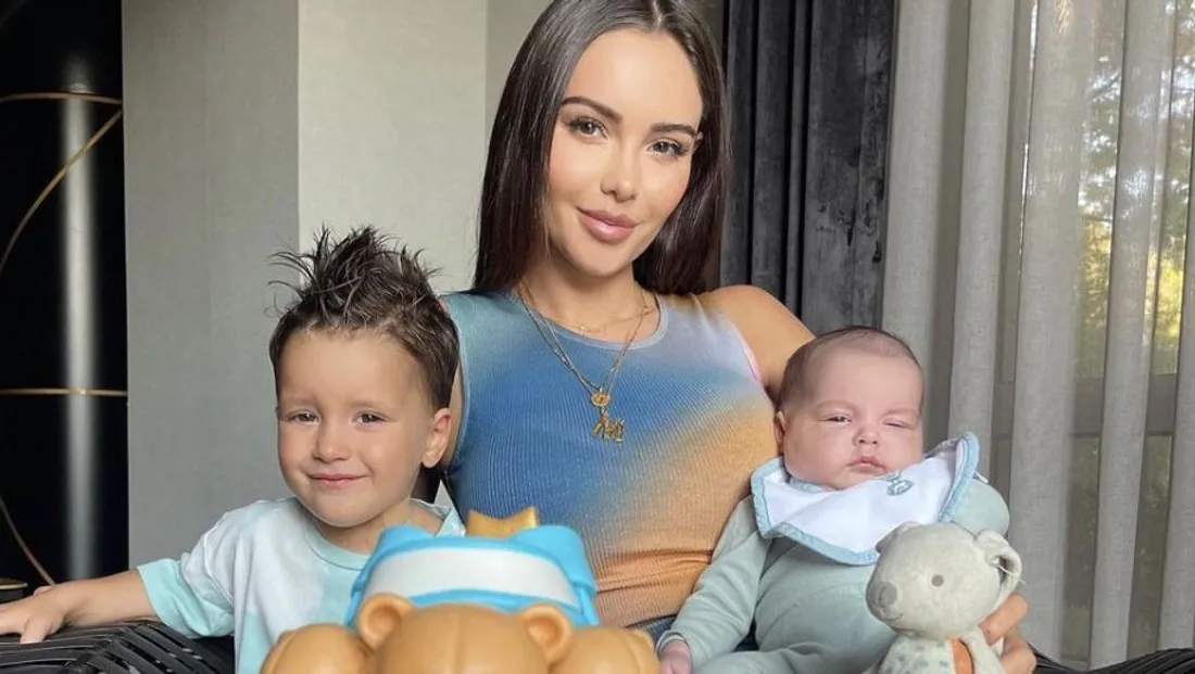 Nabilla Benattia prête à agrandir sa famille ?