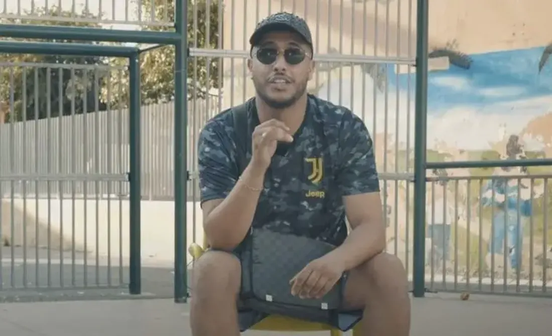 Abdel Soulax continue a s'en prendre à Nasdas, cette fois avec son nouveau fast food ! (VIDÉO)