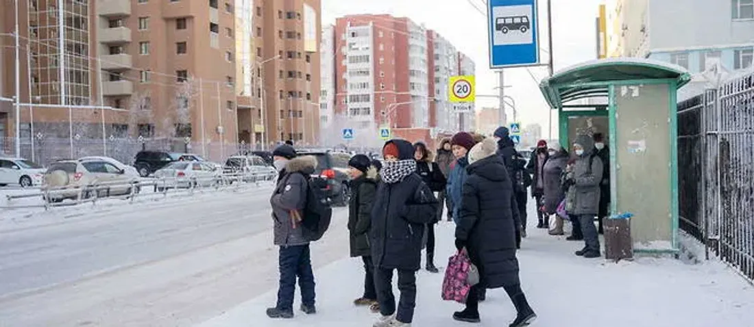 Il entend une fillette de 9 ans crier dans la rue et découvre une scène choquante…