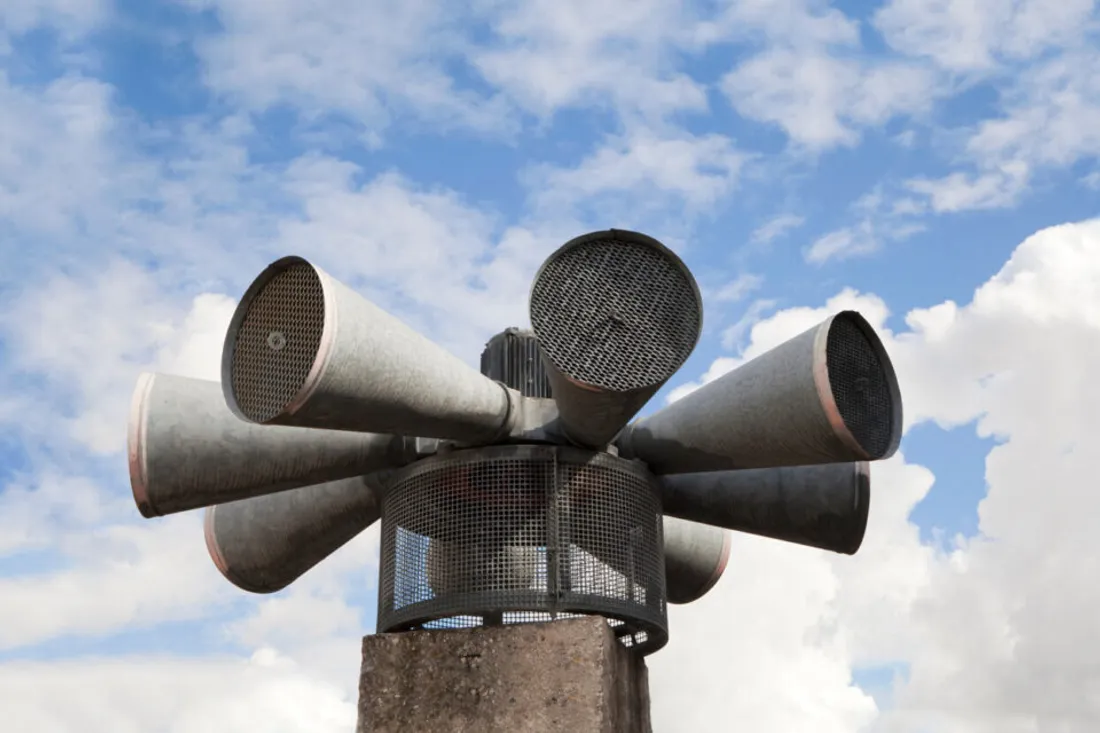 Nouvelle ère pour les sirènes d'alerte en France : Modernisation et unification des horaires