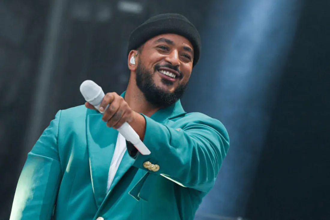 Hanouna défend Slimane face aux accusations de harcèlement