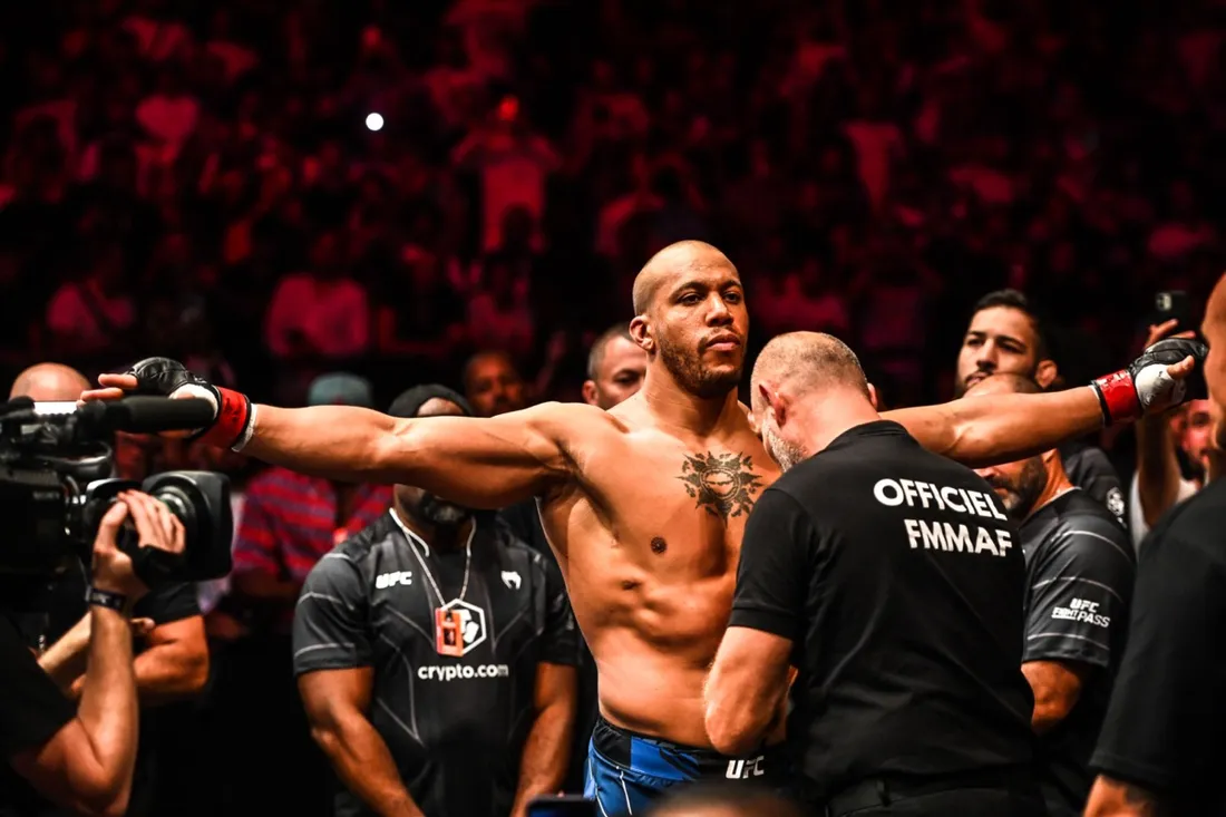 Face-à-Face Tendus à l'UFC 310: Gane, Pantoja et Rakhmonov prêts pour le combat