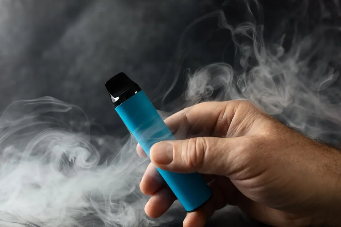 Vapotage vs Tabagisme : Quel est l'équivalent en cigarettes d'une vape jetable ?