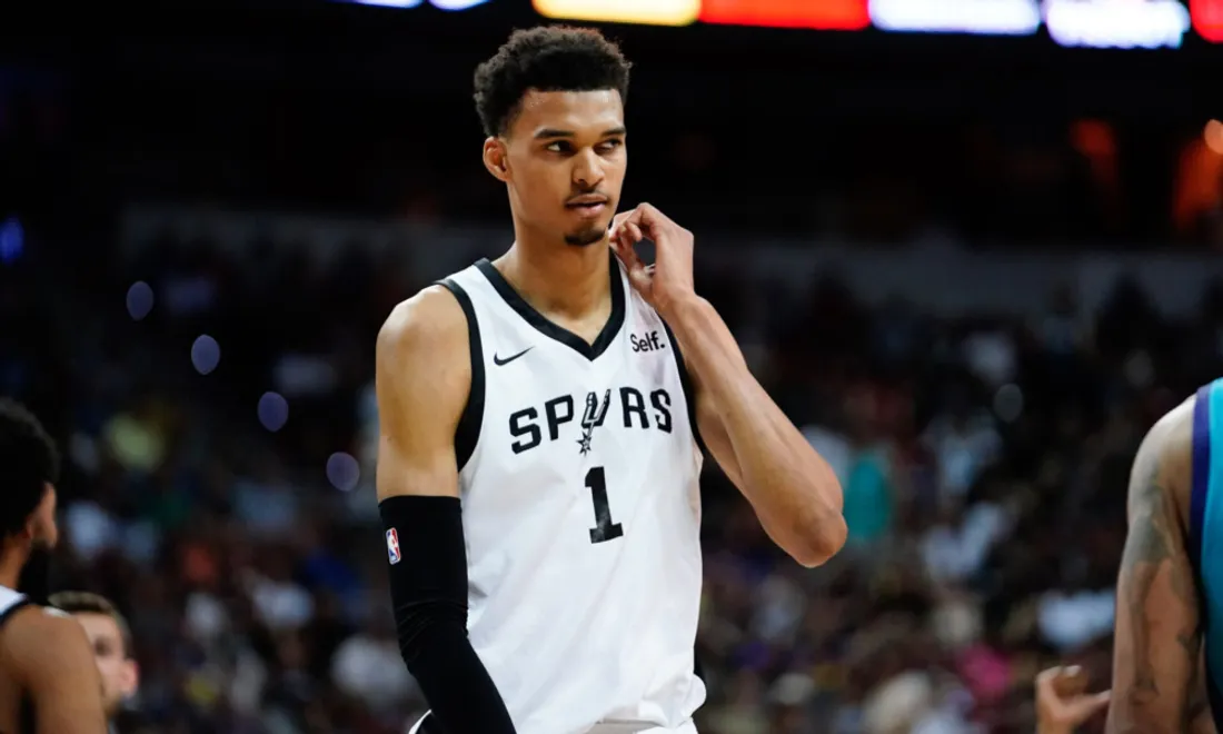 Victor Wembanyama, le rookie français qui conquiert la NBA avec ses maillots top ventes