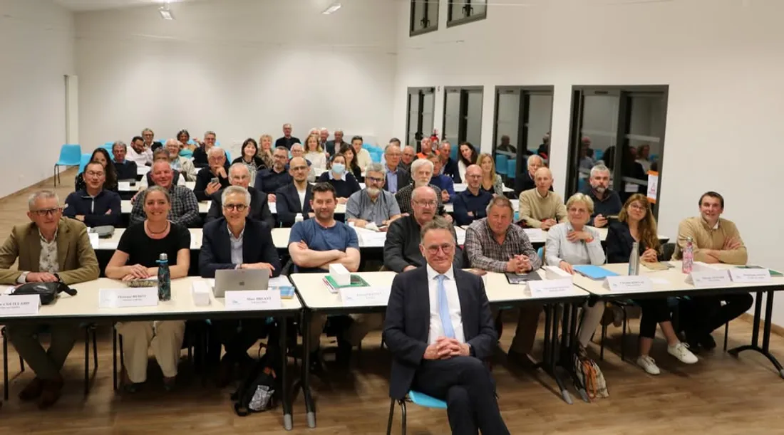 Thierry Ozenne a été réélu président de Seulles Terre et Mer