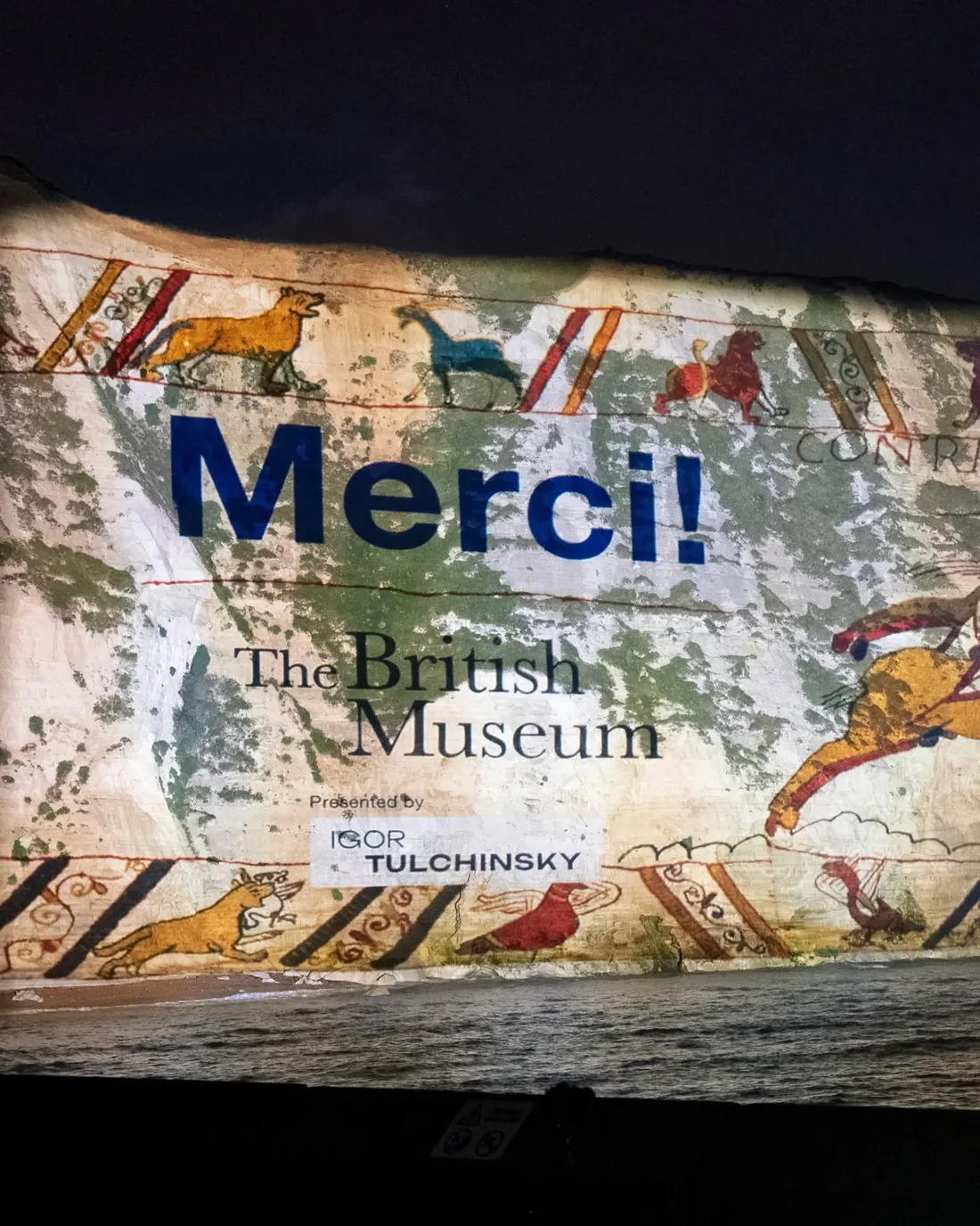 Le British Museum a salue l'arrivée à Londres de la Tapisserie de Bayeux.