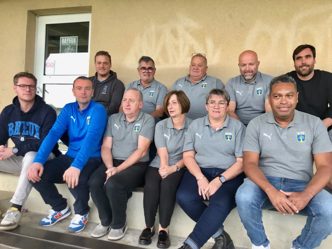 Les bénévoles du Bayeux FC préparent la réception du Stade Malherbe Caen.