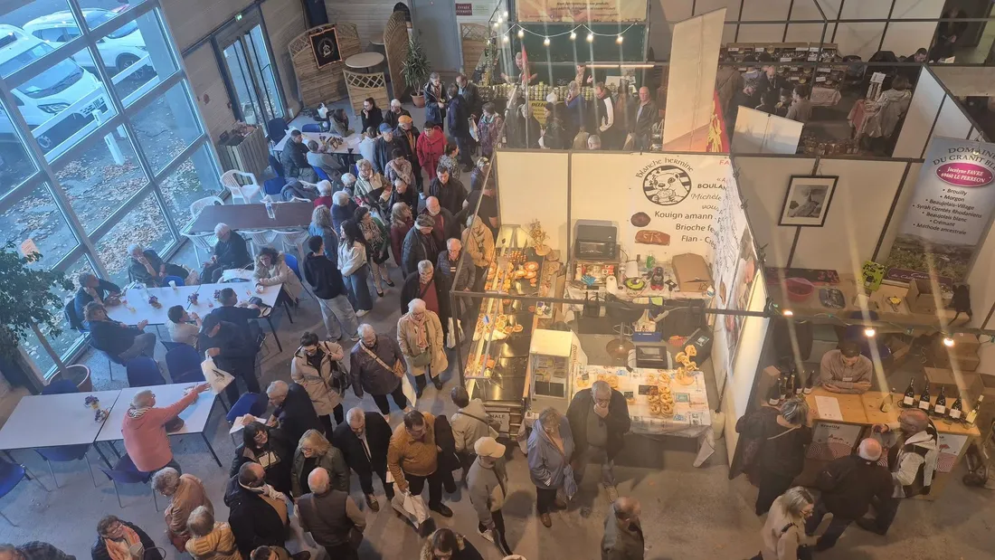 La Foire à l’andouille et produits du terroir a attiré la foule sur l’Hippodrome de Vire.