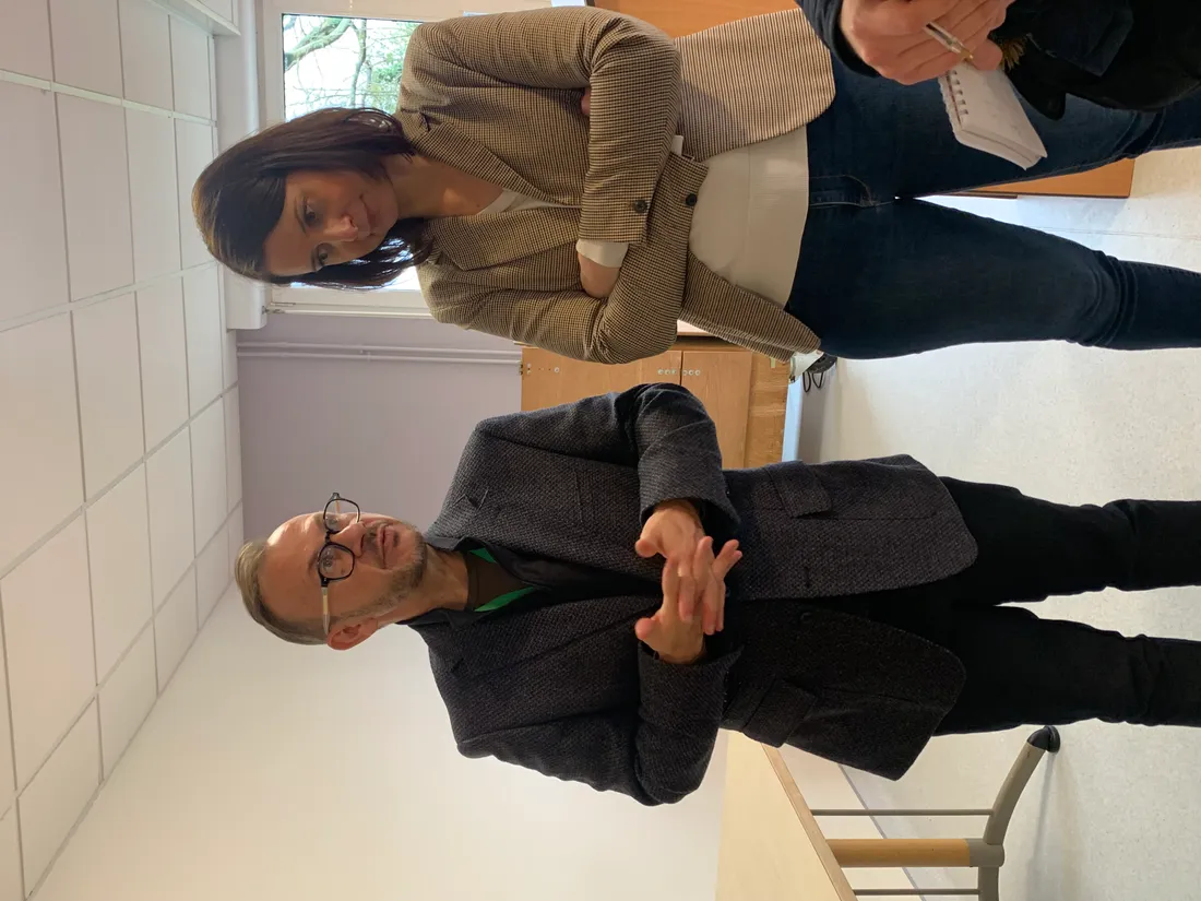 Le directeur du GHT David Trouchaud et la directrice du site virois Hélène Cojean. 