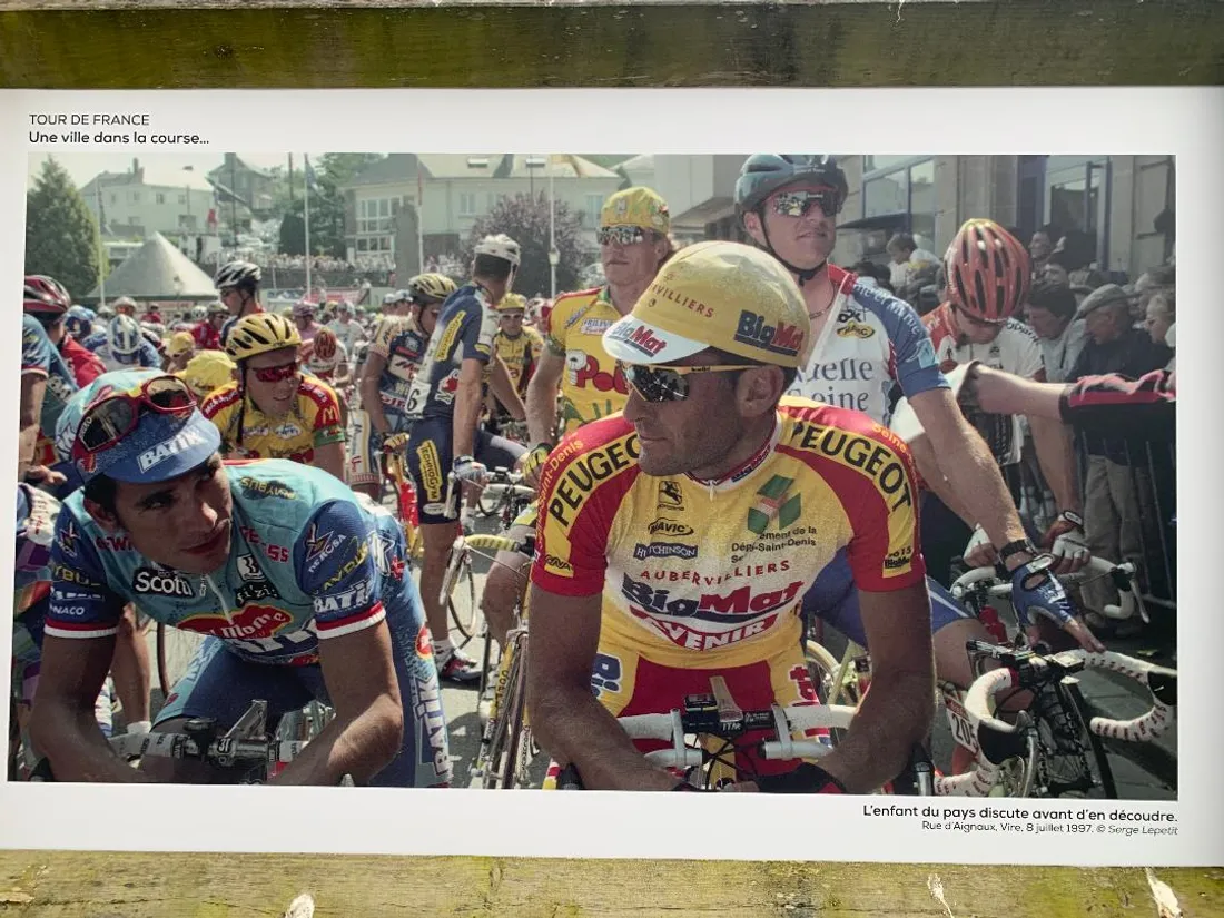 L'échappée de Thierry Gouvenou en 1997 est à retrouver en photo près de l'Hôtel de Ville.